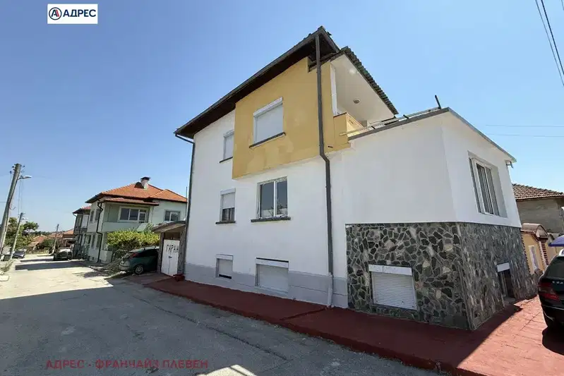 House in Lovech, Lukovit