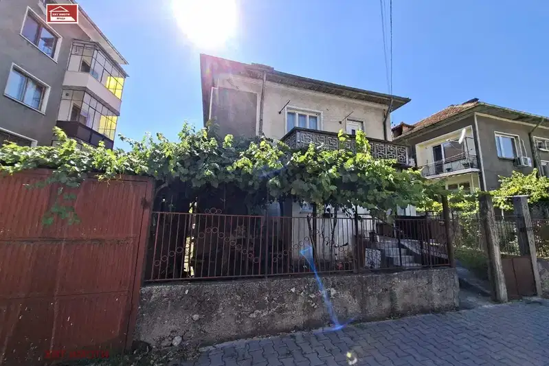 House in Vraca, Mezdra