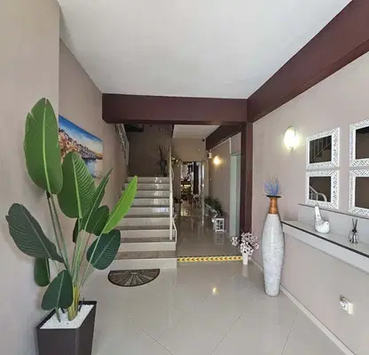 Photo 3 — House with 14 rooms and parking in Obzor, second line to the sea