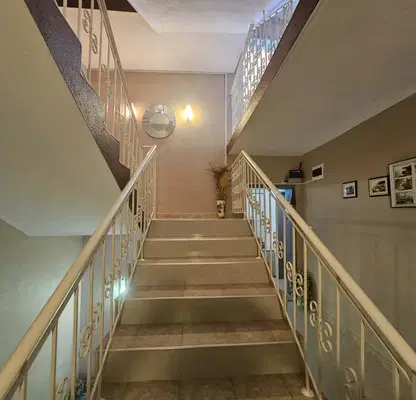 Photo 5 — House with 14 rooms and parking in Obzor, second line to the sea