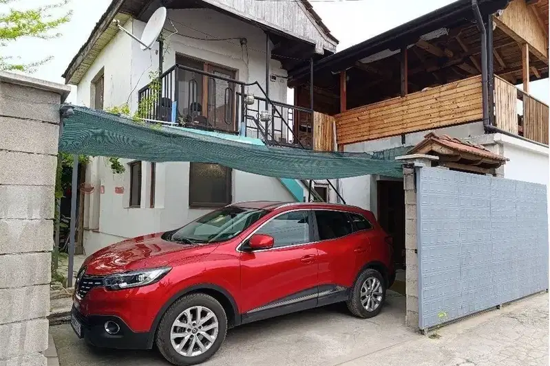 House in Plovdiv, Karlovsko shose