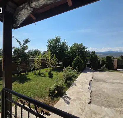 Photo 2 — House in Plovdiv, Komatevo