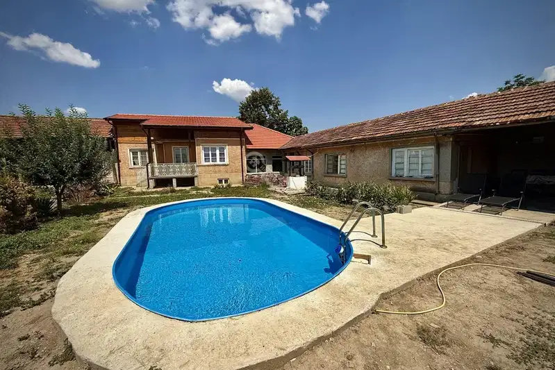 House in Oblast Veliko Tyrnovo, Polski Trymbesh