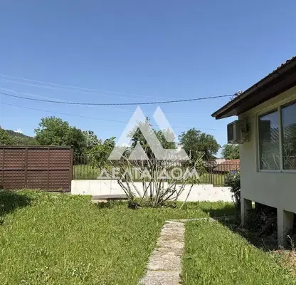 Photo 2 — House in Sofia, Pravec