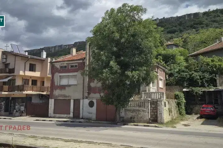 Къща във Варна, Провадия