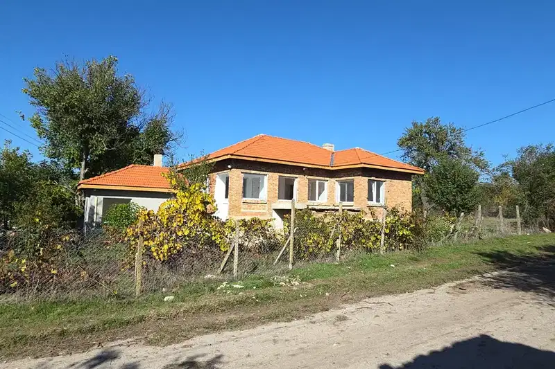 Къща във Варна, Провадия