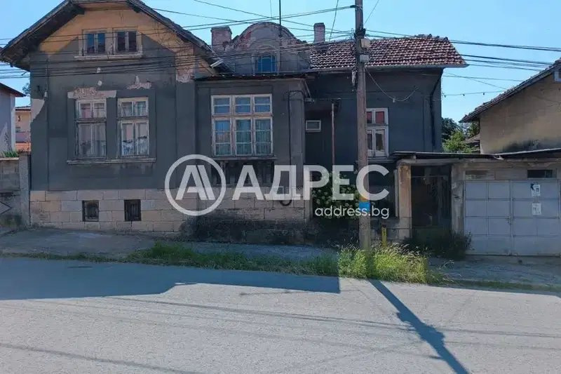 House in Razgrad, Varosh