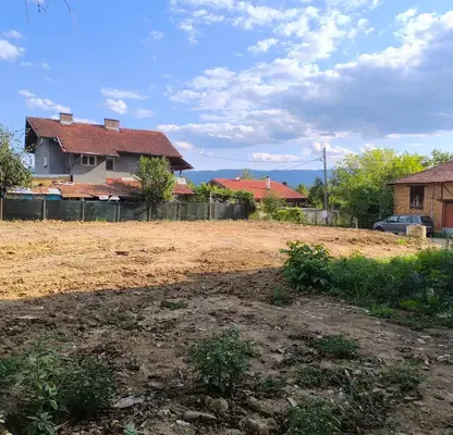 Снимка 4 — Двуетажна къща с голям двор в с. Армените, област Габрово