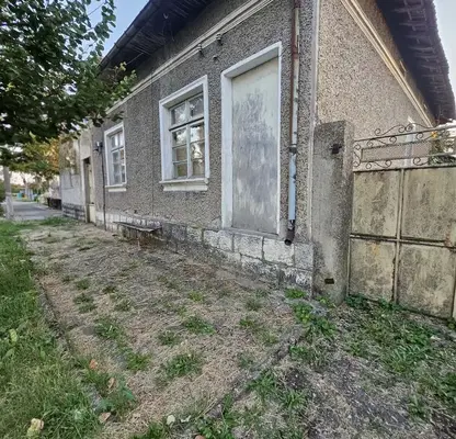 Снимка 4 — Къща с 3 стаи в с. Бабово, Русе с голям двор