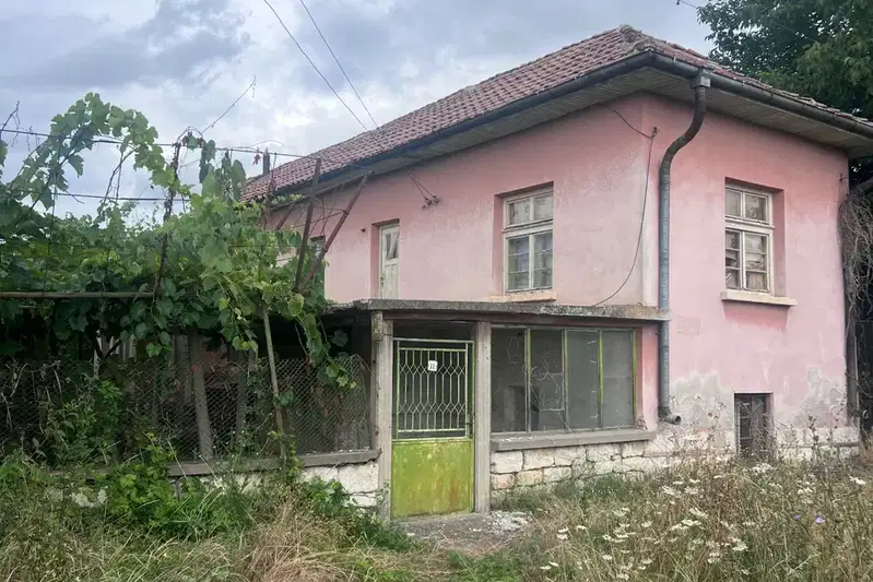 Къща във Враца, с. Баница