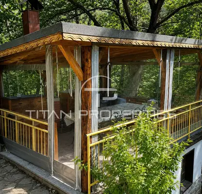 Photo 4 — Three-storey house with pool in Batuliya village, Sofia region
