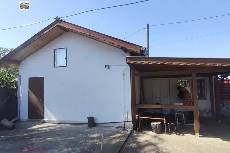 House in Dobrich, Bezvodica