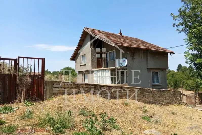 House in Ruse, Bistrenci
