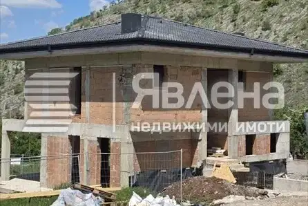 House in Oblast Pernik, Bosnek