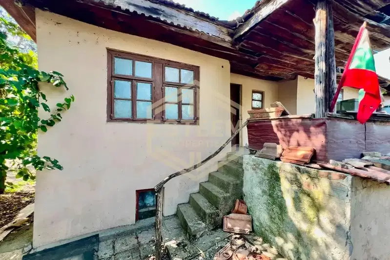 House in Ruse, Cenovo