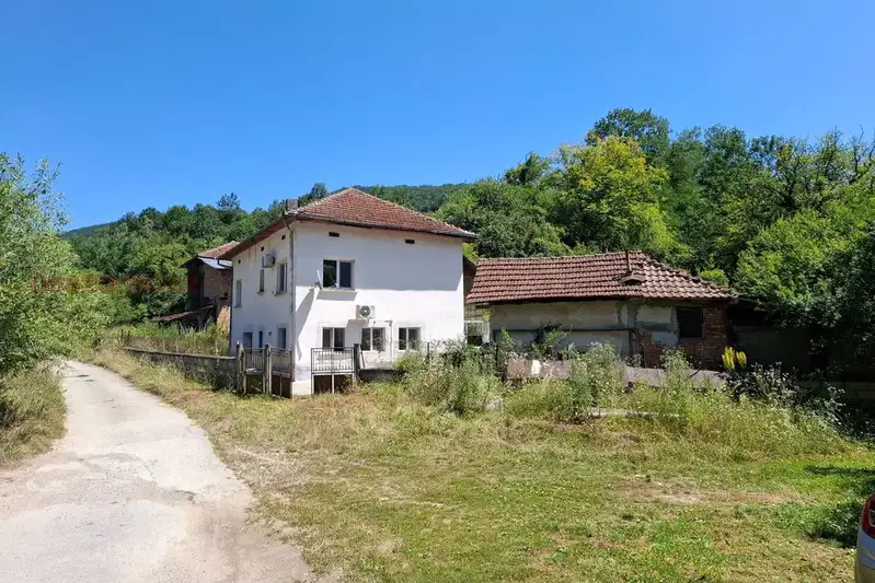 House in Oblast Lovech, Cherni Vit