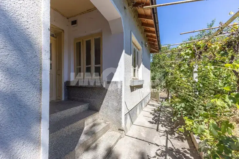House in Varna, Chervenci
