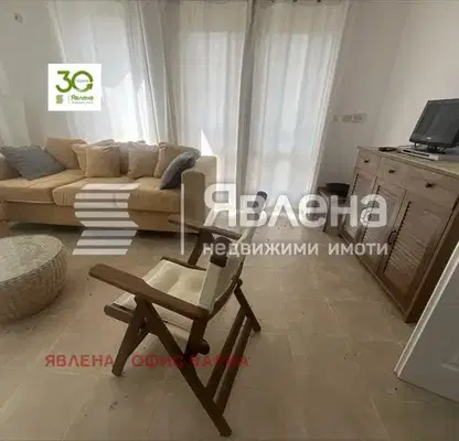 Снимка 4 — Къща в Добрич, с. Църква
