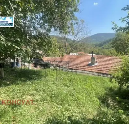 Photo 2 — House in Oblast Lovech, Debnevo