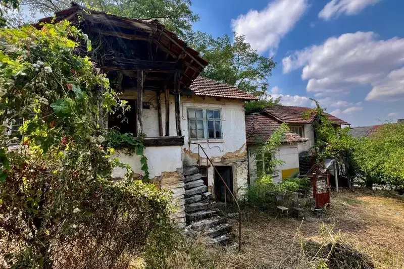 House in Montana, Dolna Verenica