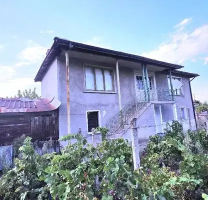 Photo 3 — Two-storey house with 4 rooms in Dolnoslav village, Plovdiv region