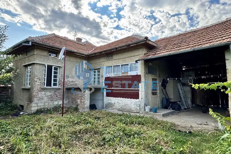 Къща във Велико Търново, с. Драганово
