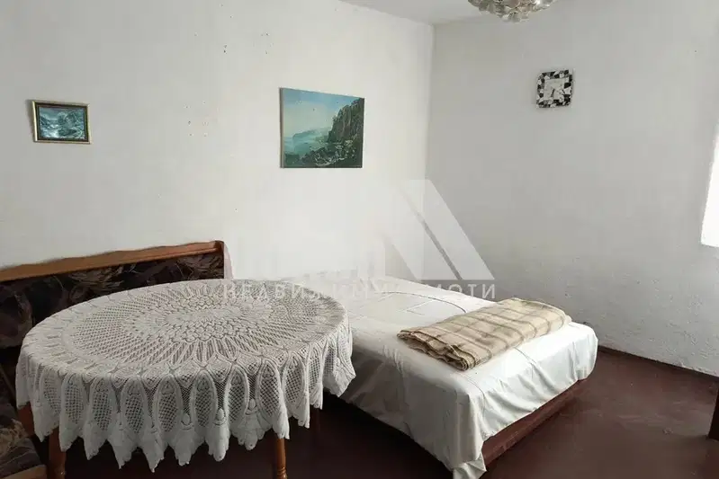 House in Dobrich, Dropla
