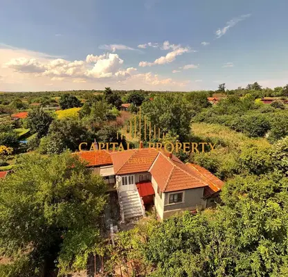 Photo 2 — House with 5 rooms and garage in Durankulak village, Dobrich region