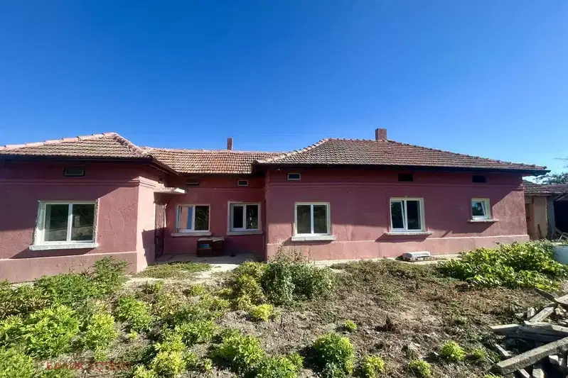 House in Dobrich, Dybovik
