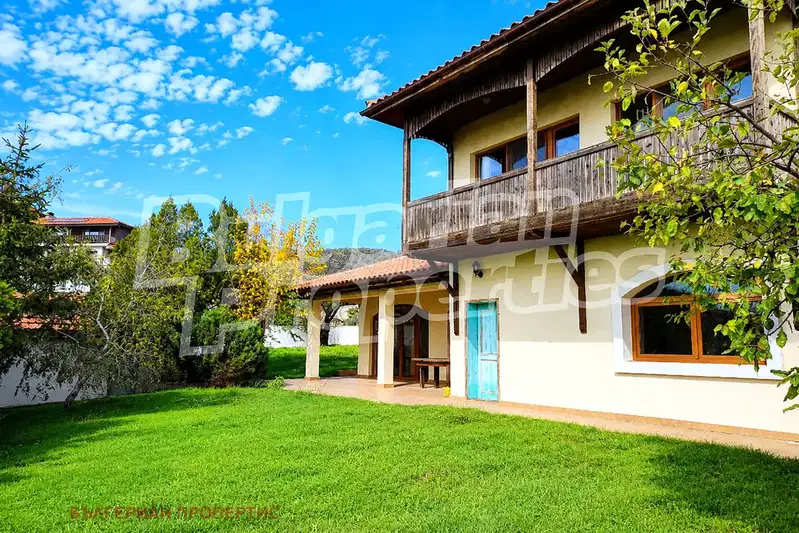 House in Burgas, Emona