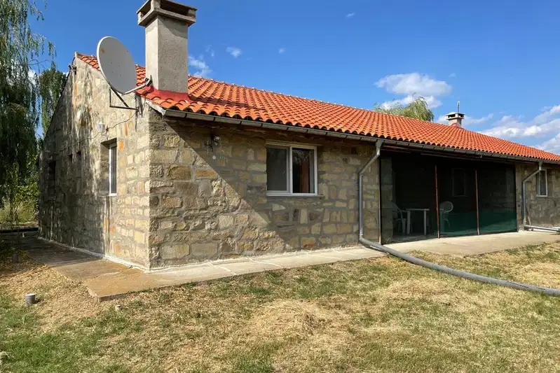 One-story house with 3 bedrooms in the village of Esen, Burgas region with panoramic view