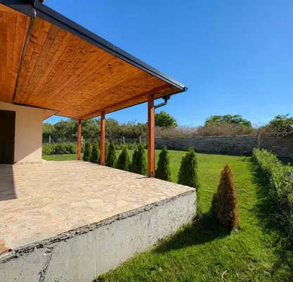 Photo 3 — House in Dobrich, Ezerec