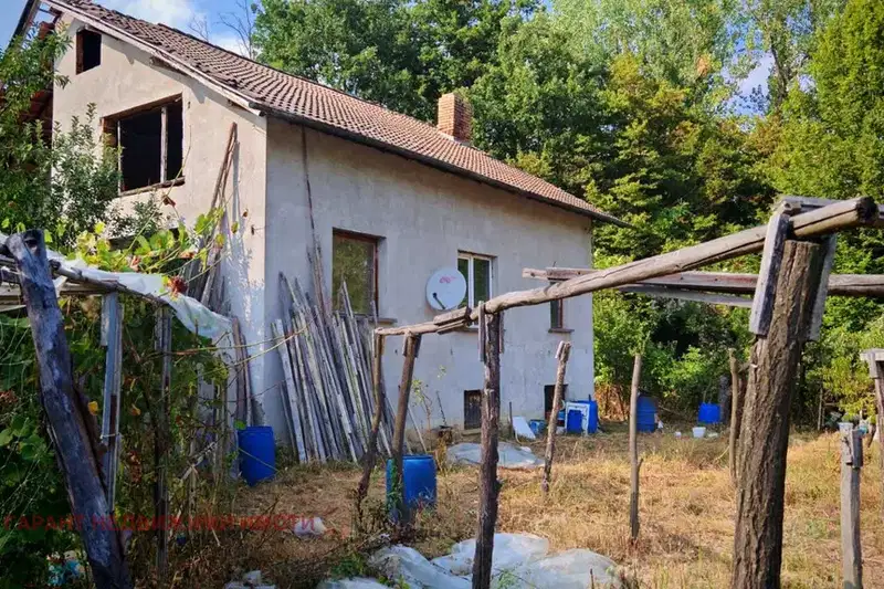 House in Gabrovo, Garvan