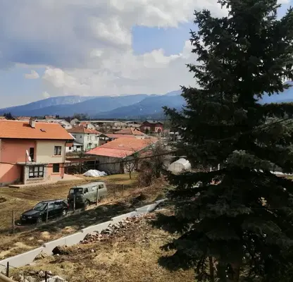 Photo 2 — House in област София, Govedarci