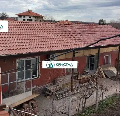 Снимка 2 — Самостоятелна къща с двор в с. Градина, област Пловдив
