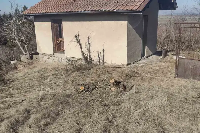 Вилна къща с 1 стая в с. Хераково с панорамна гледка
