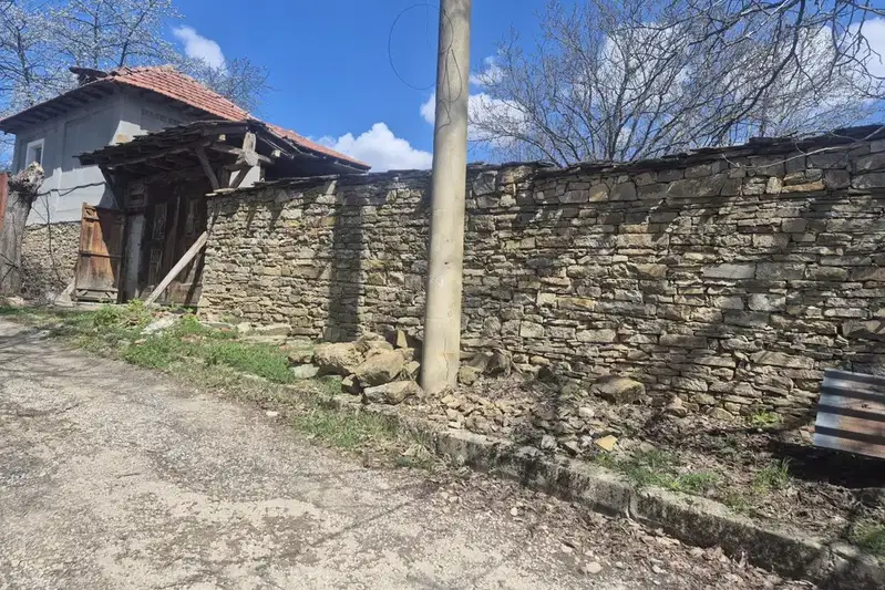 House in Oblast Gabrovo, Hirevo