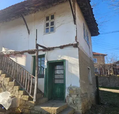 Photo 3 — 7-room house in Hlevene village, Lovech region, in need of renovation