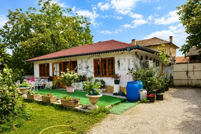 House in Veliko Tyrnovo, Hotnica