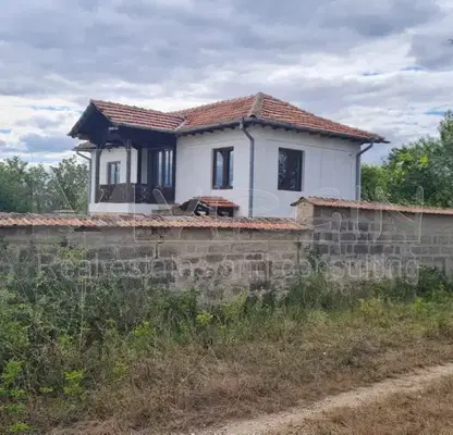 Снимка 4 — Къща с 2 спални и тераса с панорама в с. Храброво, обл. Варна