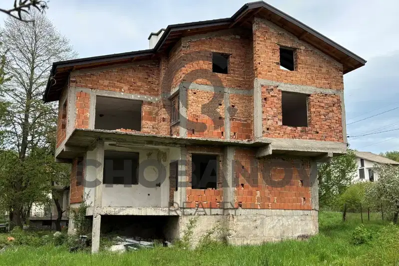 Къща в София, с. Извор