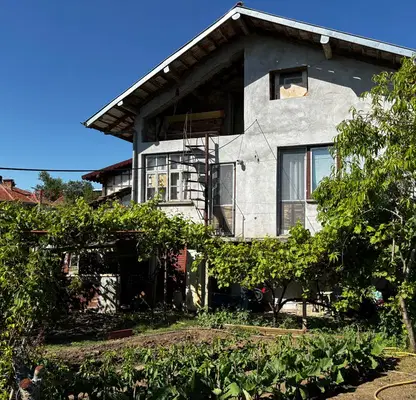 Photo 4 — Two-storey house with large yard in Kamen village, Veliko Tarnovo region