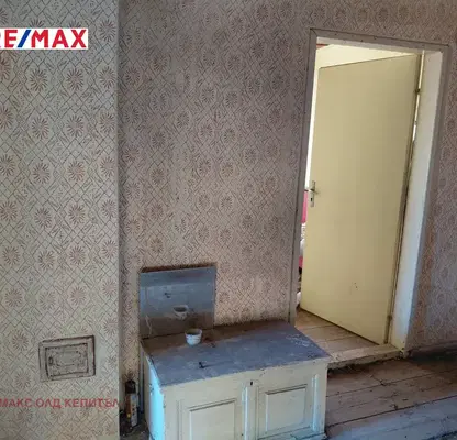 Снимка 4 — Къща с двор в с. Караисен, обл. Велико Търново