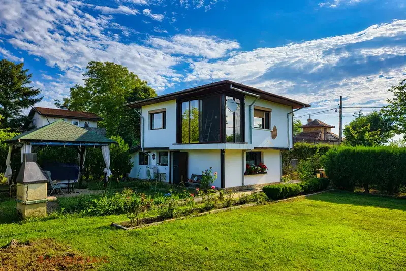 House in Varna, Kitka