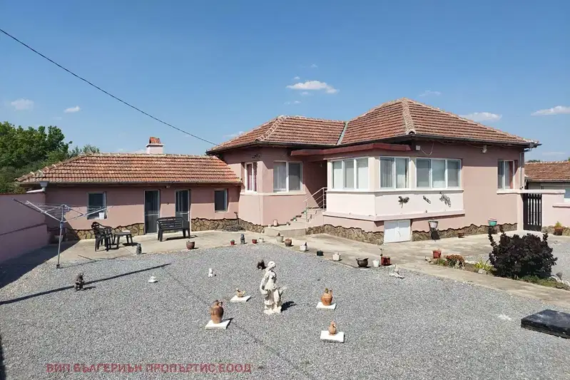 Къща в Ямбол, с. Коневец