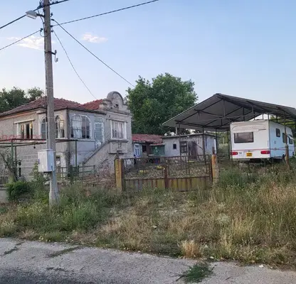 Снимка 2 — Къща 150 кв.м в с. Крумово, област Варна, нужда от ремонт
