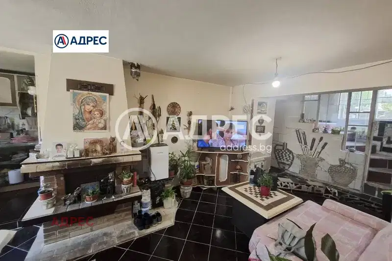 Двуетажна къща с 3 стаи в с. Куманово, Варна област