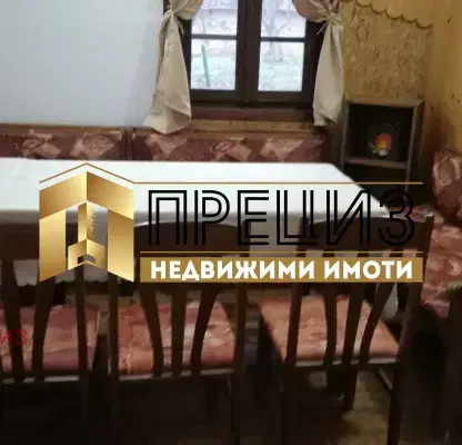 Снимка 3 — Двуетажна къща с 3 спални в с. Кюлевча, област Шумен