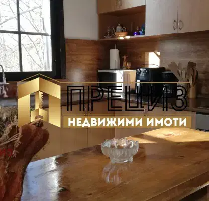 Снимка 4 — Двуетажна къща с 3 спални в с. Кюлевча, област Шумен