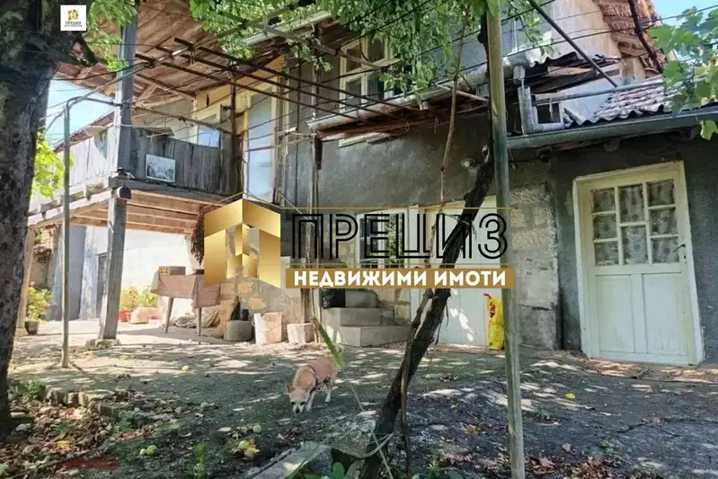 Two-storey house with large yard in Lisi Vrah village, Shumen region